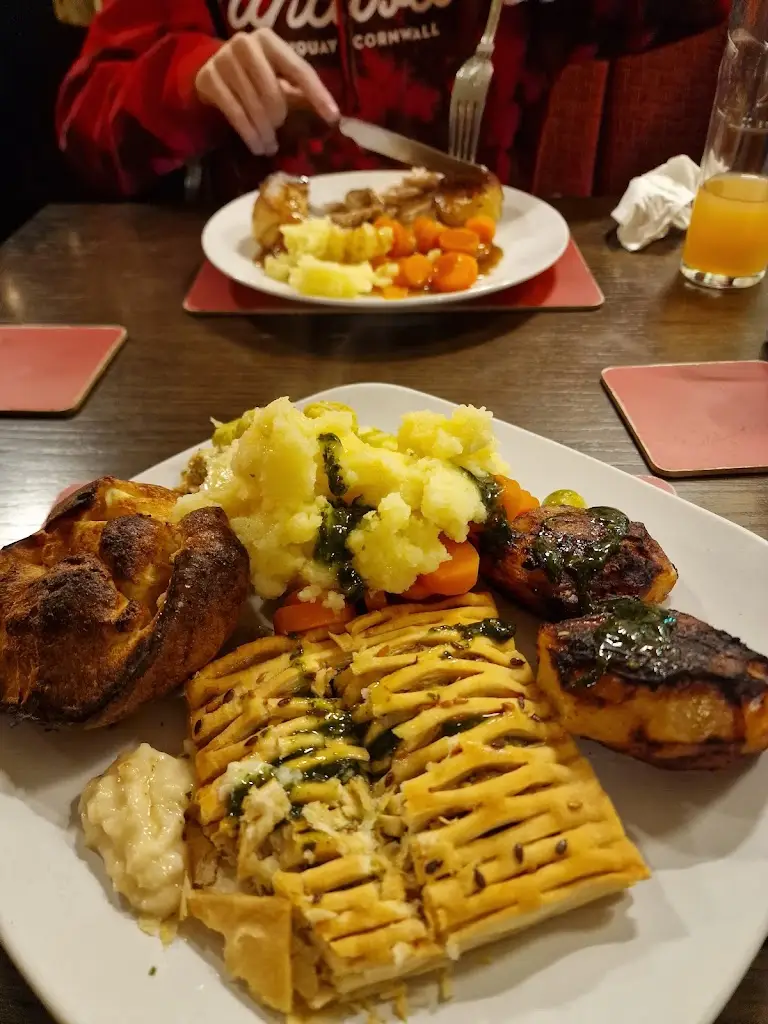 Claire Sandison Photography_Wheatsheaf Hotel_Sherburn in Elmet_review