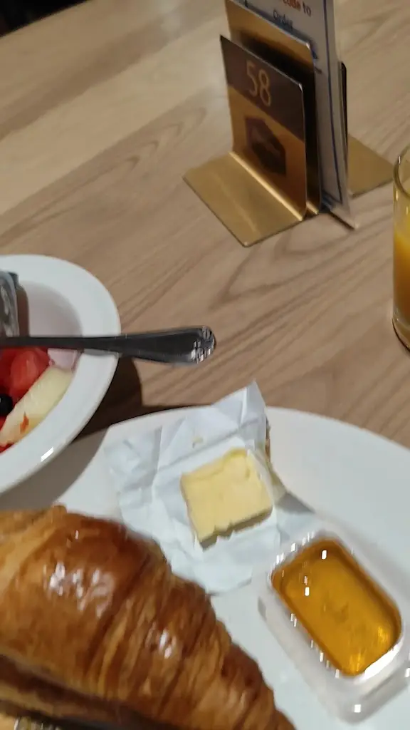 Hampton by Hilton Bristol Airport_Shipham_slider_image_2