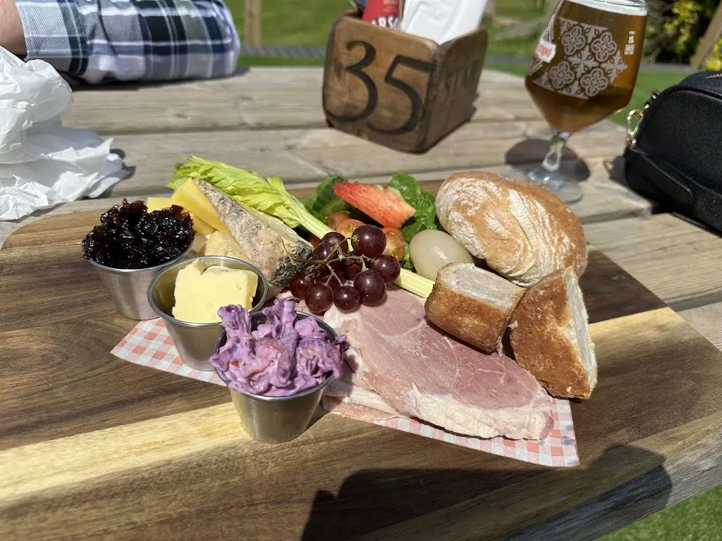 The Star_Shipham_slider_image_2