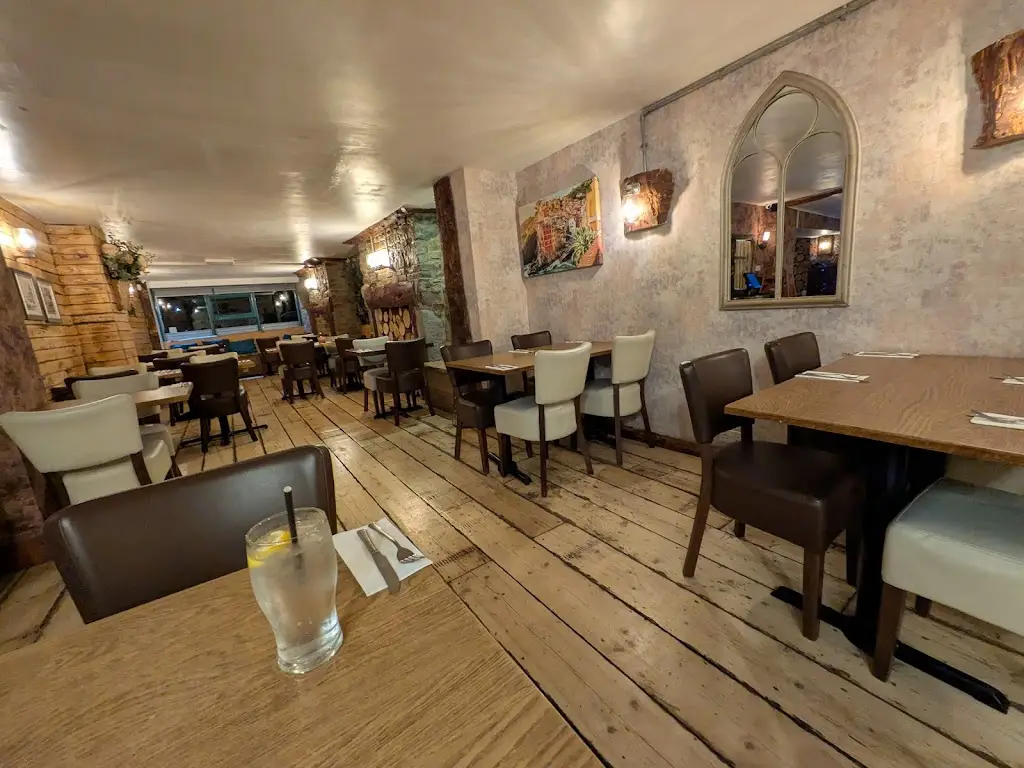 Santinni_Shildon_slider_image_3