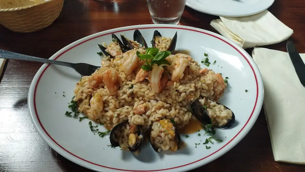 Lucia savino_San Tonino Italian Restaurant_Shaftesbury_review