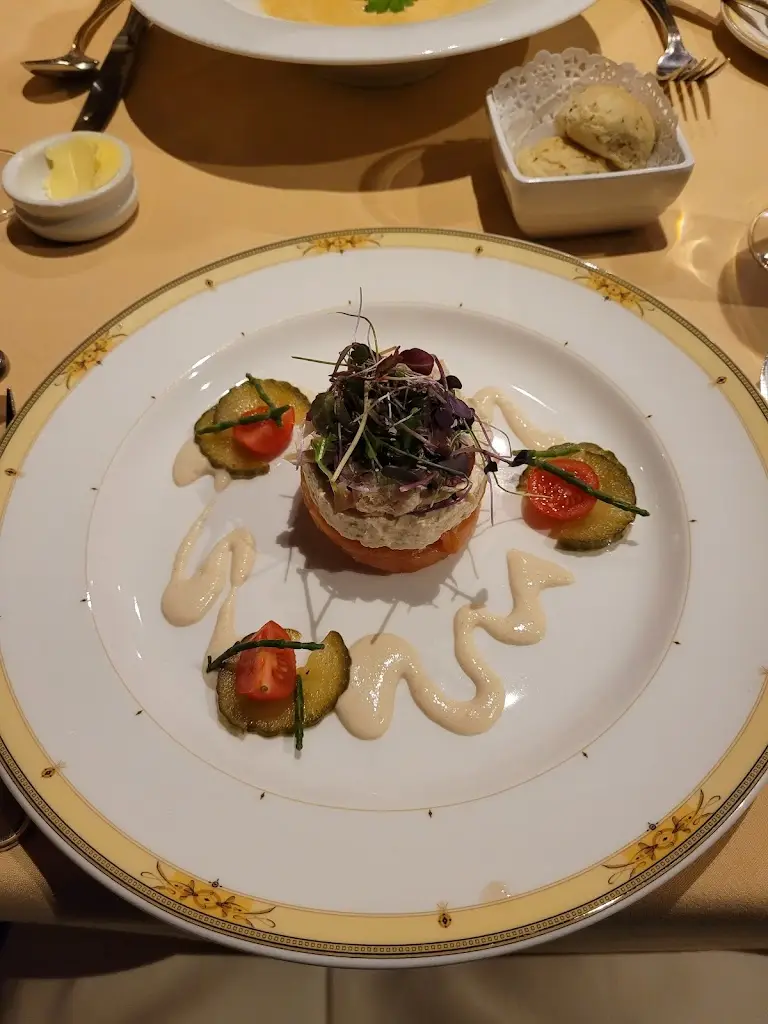 Alison Ford_La Fleur de Lys_Shaftesbury_review