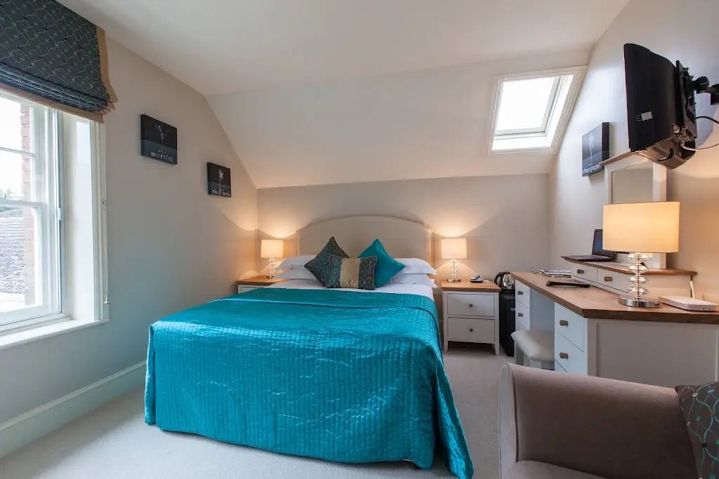 La Fleur de Lys_Shaftesbury_slider_image_2