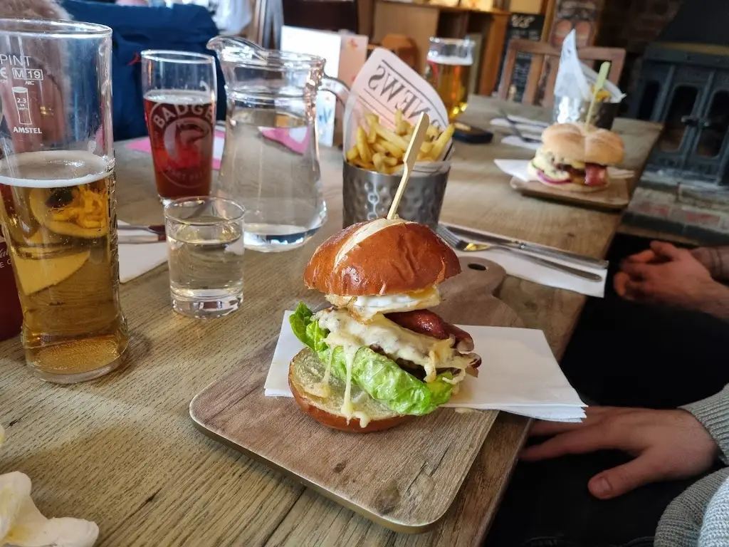 Menu_The Half Moon_Shaftesbury_image_8