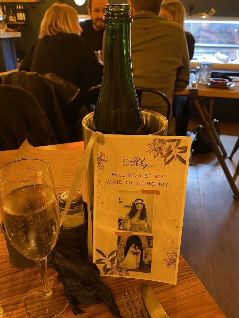 Sophie Harrison-Light_Breezy Ridge Vineyard_Shaftesbury_review