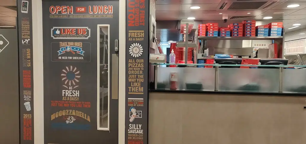 Lloyd Dias_Domino's Pizza - Shaftesbury_Shaftesbury_review