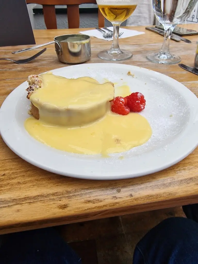Marie Purser_Cedars Inn_Barnstaple_review
