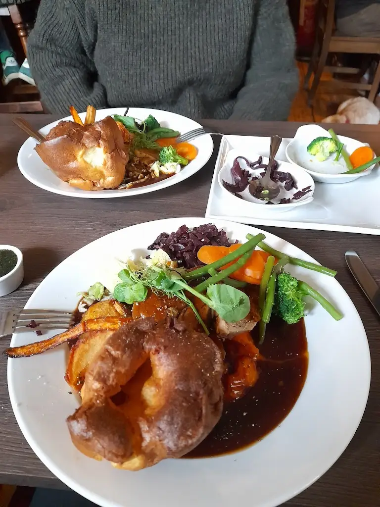 Howard Toussaint_Tankerville Arms_Alnwick_review
