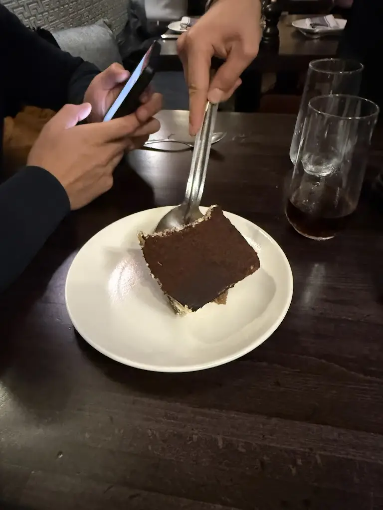 Erica Mastromarino_Storia Shepperton_Shepperton_review