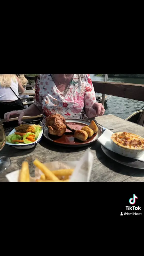 The Red Lion Shepperton_Shepperton_slider_image_2