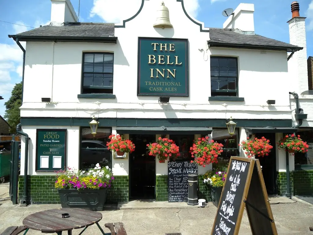 The Bell Inn_Shepperton_slider_image_1