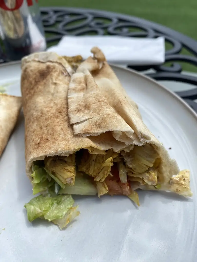 Claire Worrell_Yellow Stone _Shepperton_review