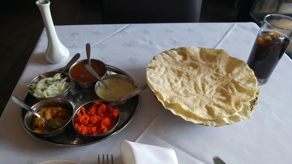 Juanma Muñoz_Mumbai Square Restaurant_Shepperton_review