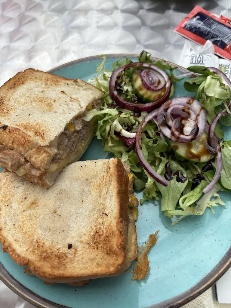 Jane Spiller_The Ferry Coffee Shop_Shepperton_review