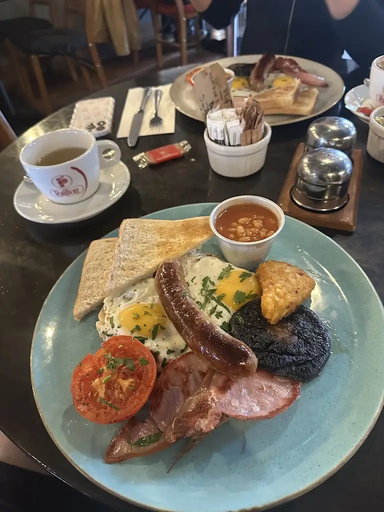 George Dean_4 Thurlestone_Shepperton_review