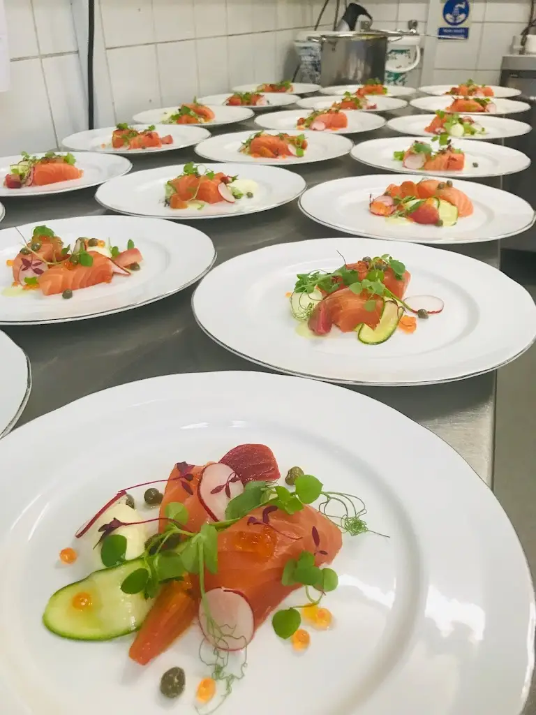 4 Thurlestone_Shepperton_slider_image_2