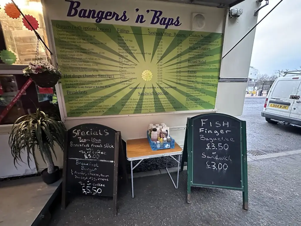 Hamza_The Brunch Bus_Shepperton_review