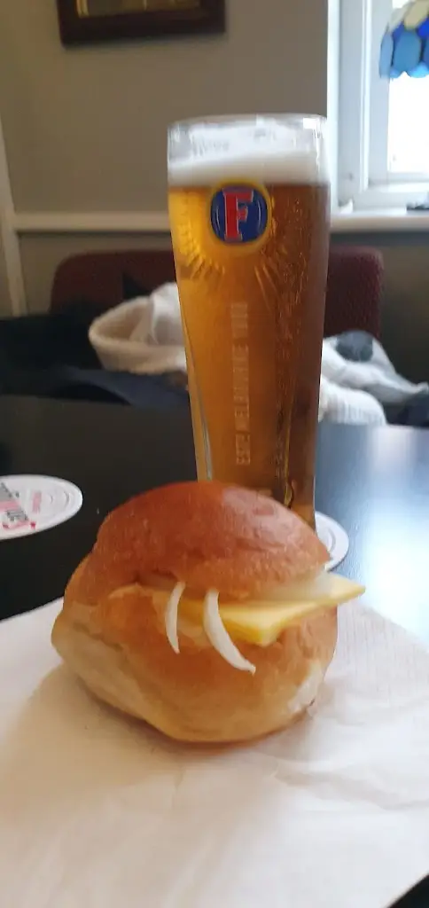 Menu_Three Horseshoes_Shepperton_image_4