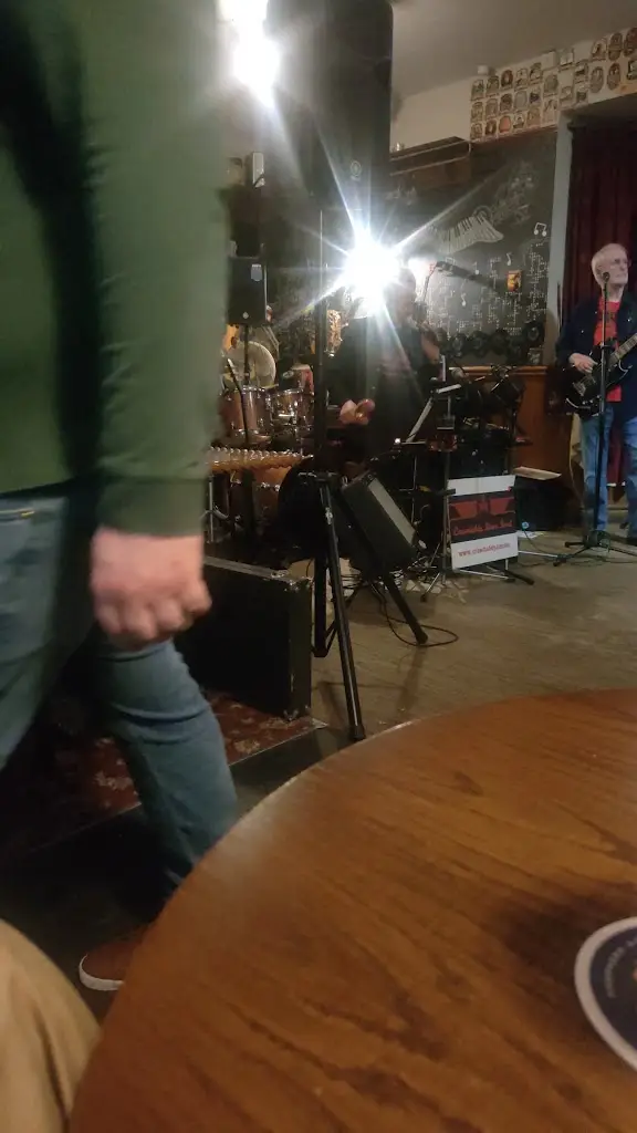 Pat Wright_The Barley Mow_Shepperton_review