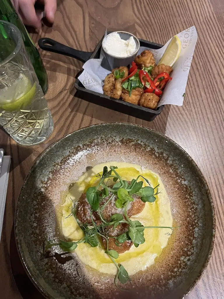 Lucy Hall_The George Townhouse_Shipston on Stour_recensione