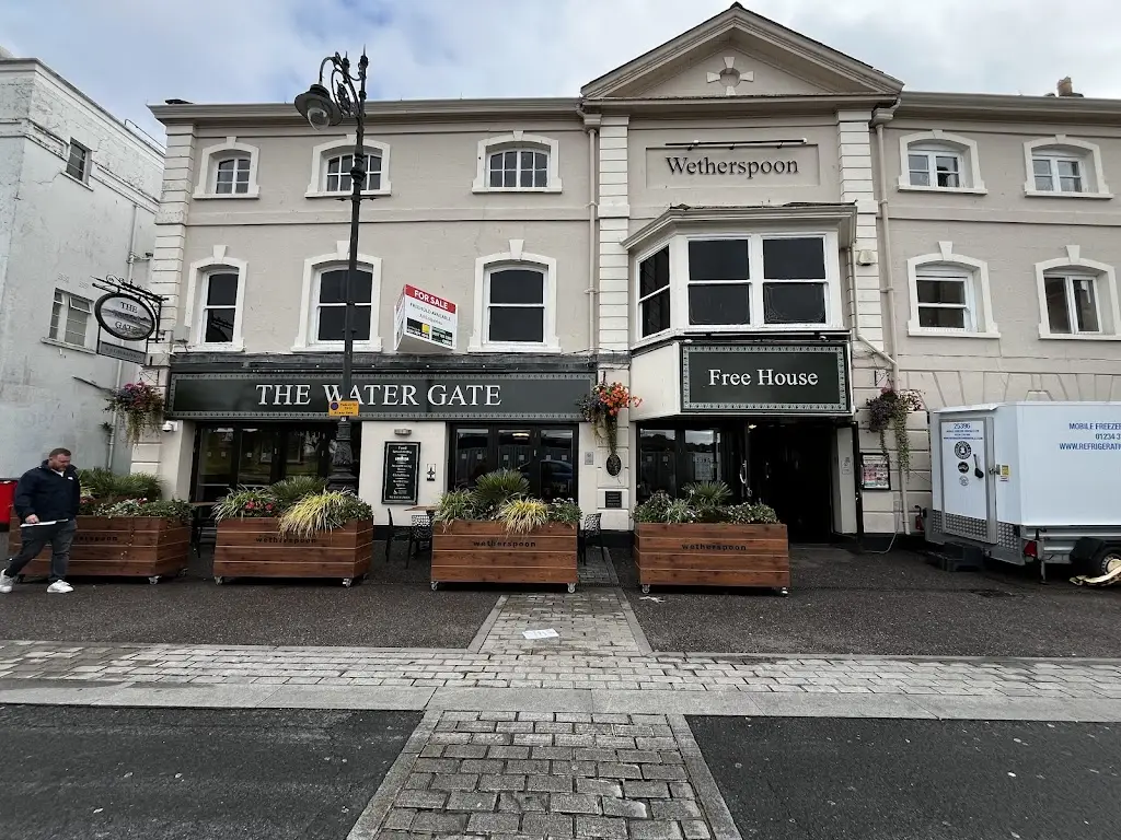 Mikey clarky_The Water Gate_Barnstaple_review