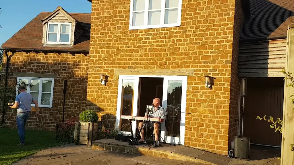 The Howard Arms Ilmington_Shipston on Stour_slider_image_2