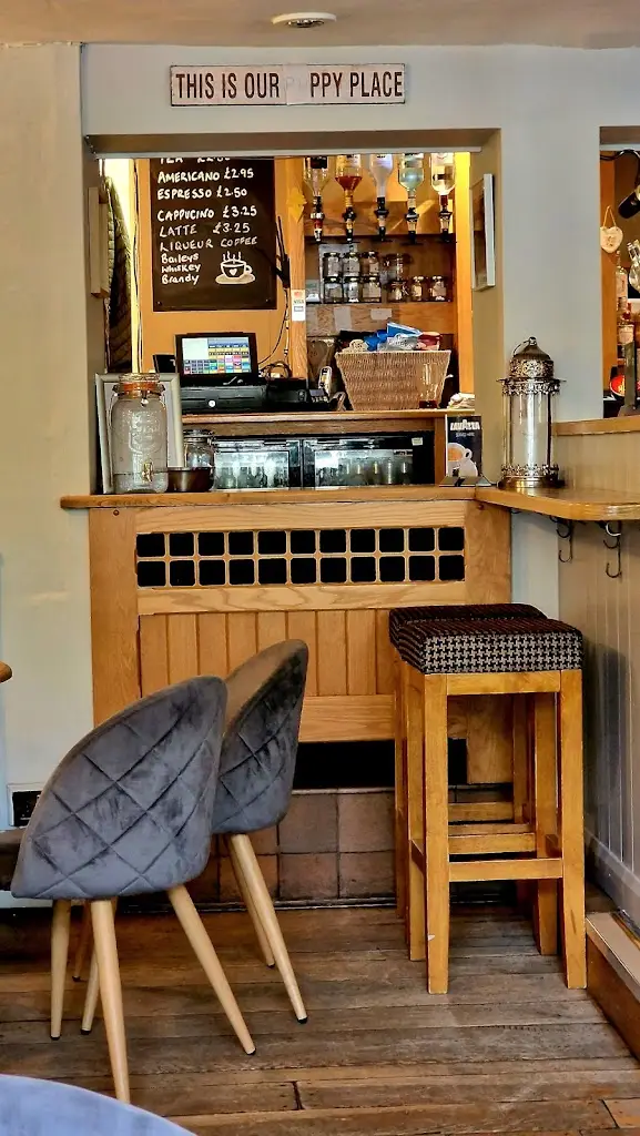 Jodie Ward_The Prince Of Wales_Shrivenham_review