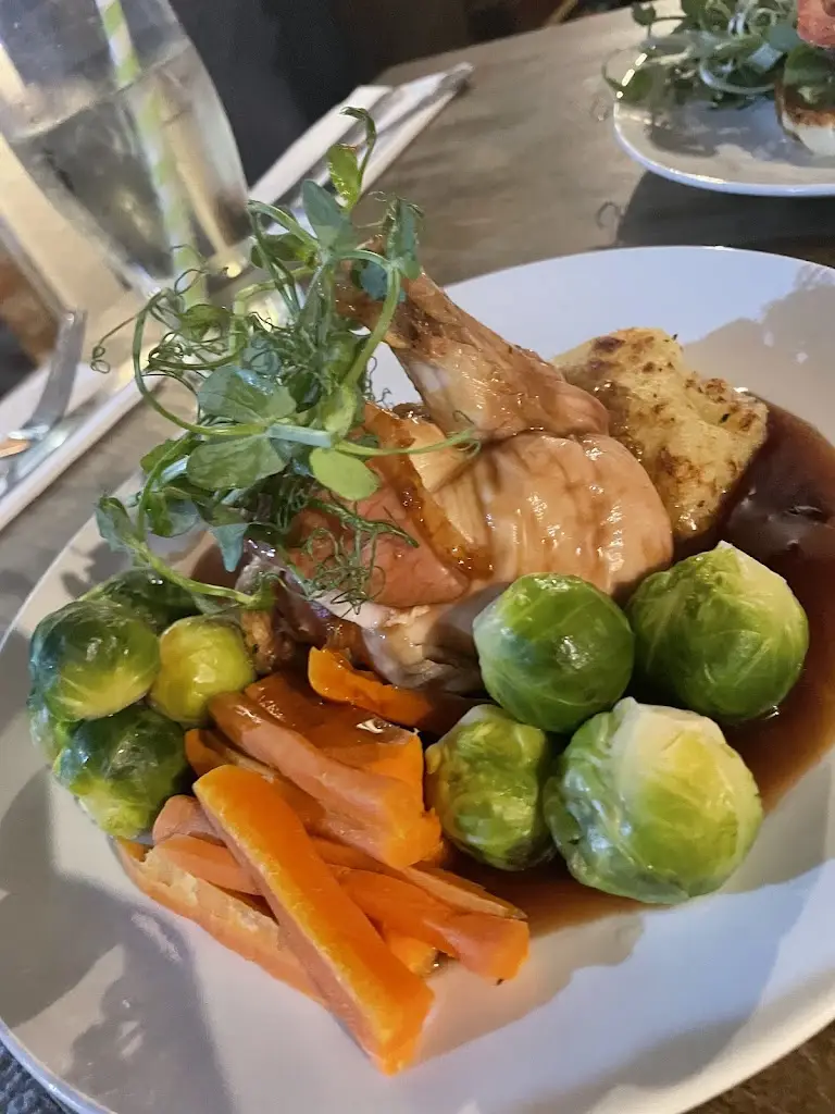 leigh spencer_The Bell Inn Shurdington_Shurdington_review