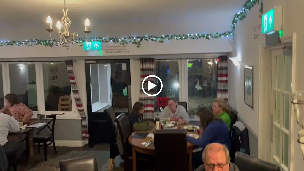 The Cheese Rollers Bar & Restaurant_Shurdington_slider_image_2