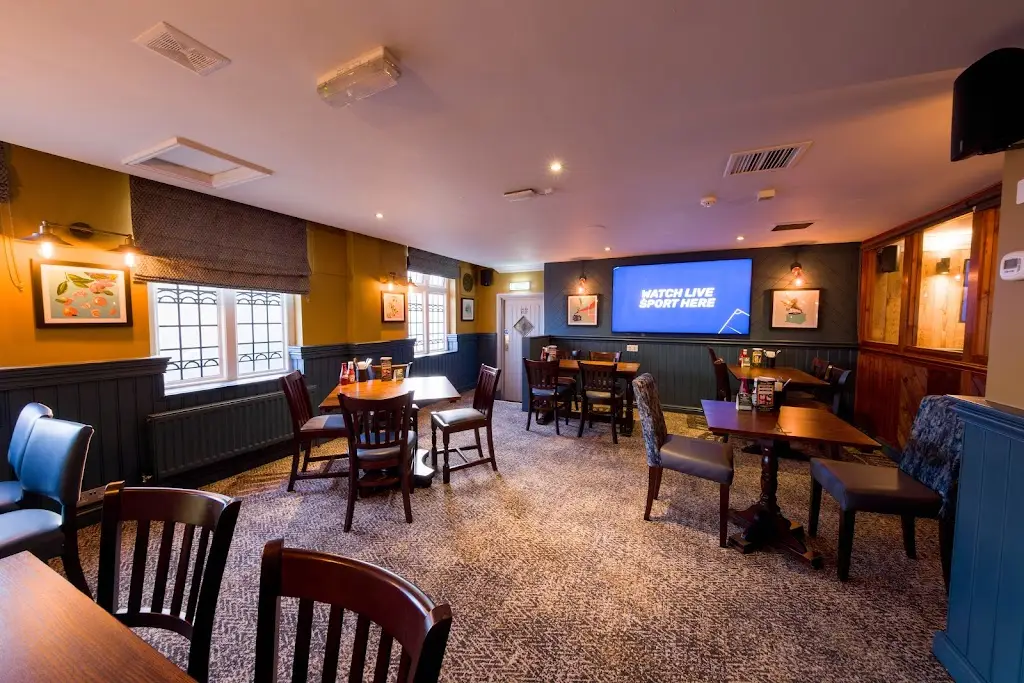 Saracens Head restaurant in Shirley