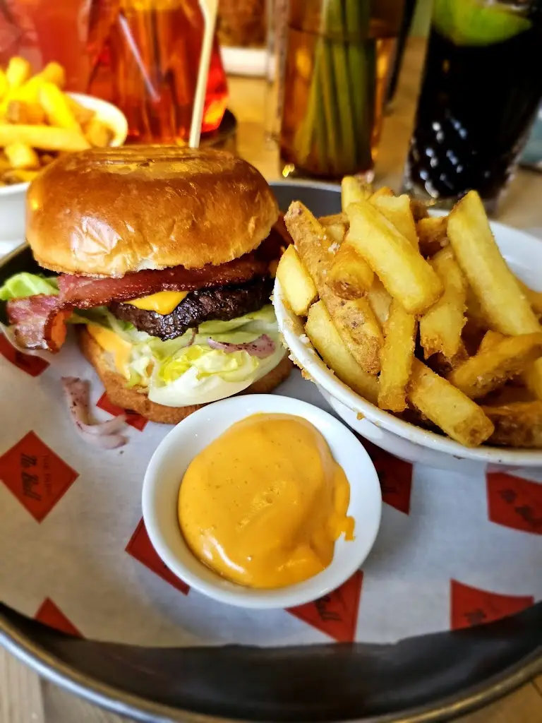 Dee Patel_The Farm Inn_Shirley_review