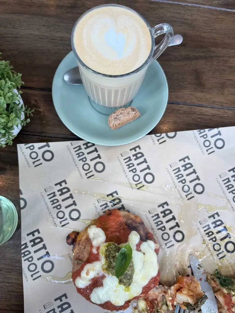 Gemma Higgs_Fatto A Napoli_Shirley_review