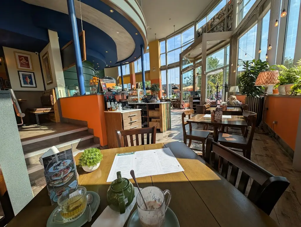 Bart W_Fatto A Napoli_Shirley_review