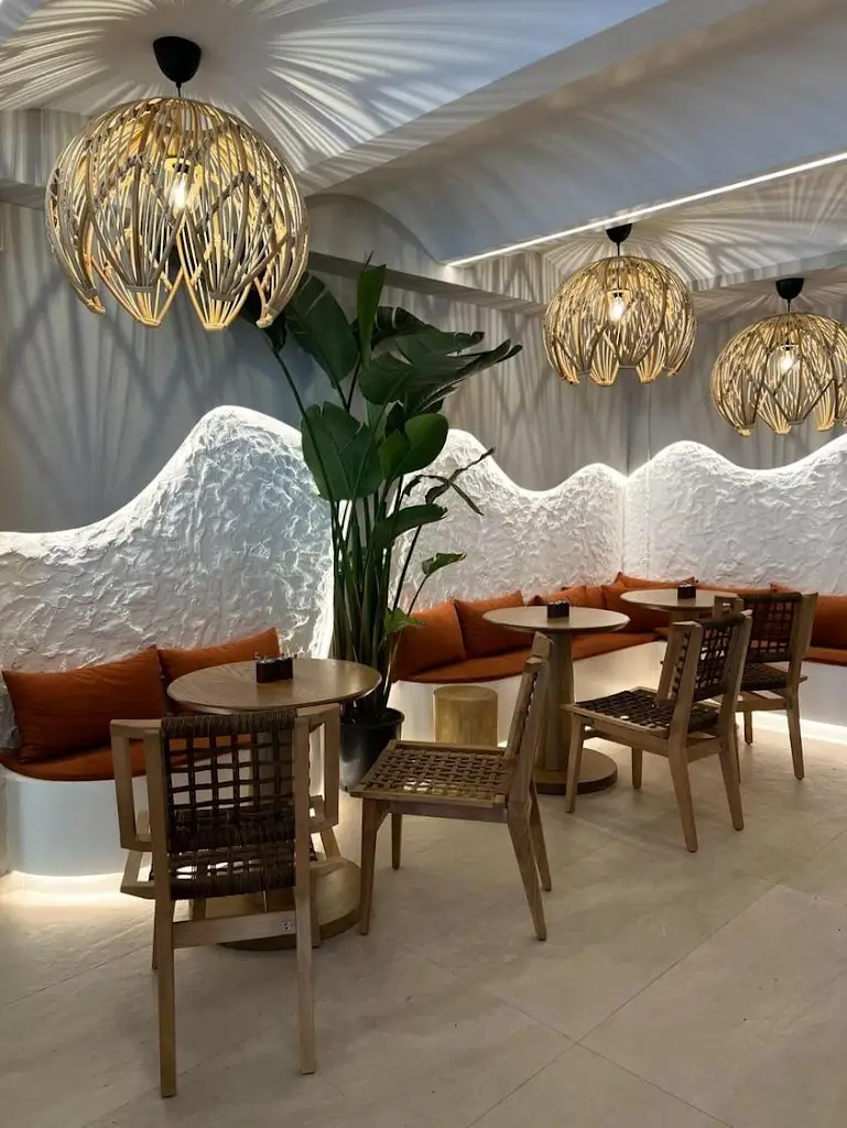 Filoxenia_Shortlands_slider_image_1