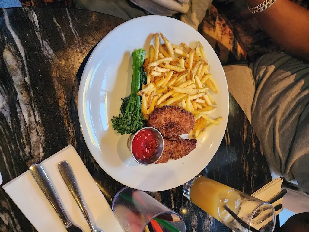 Charles Williams_Branded Bromley_Shortlands_recensione