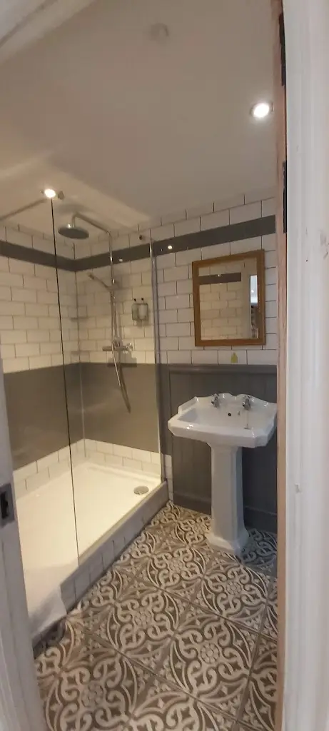 jan stephenson_Dirty Bottles_Alnwick_recensione