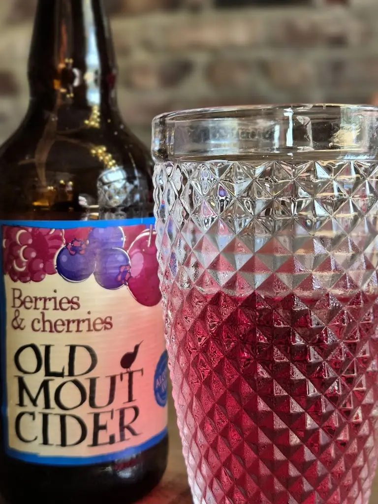 Dirty Bottles_Alnwick_slider_image_3