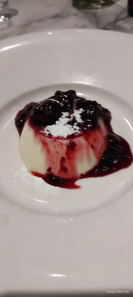 Menu_Aqua Bar & Grill - Bromley_Shortlands_image_3