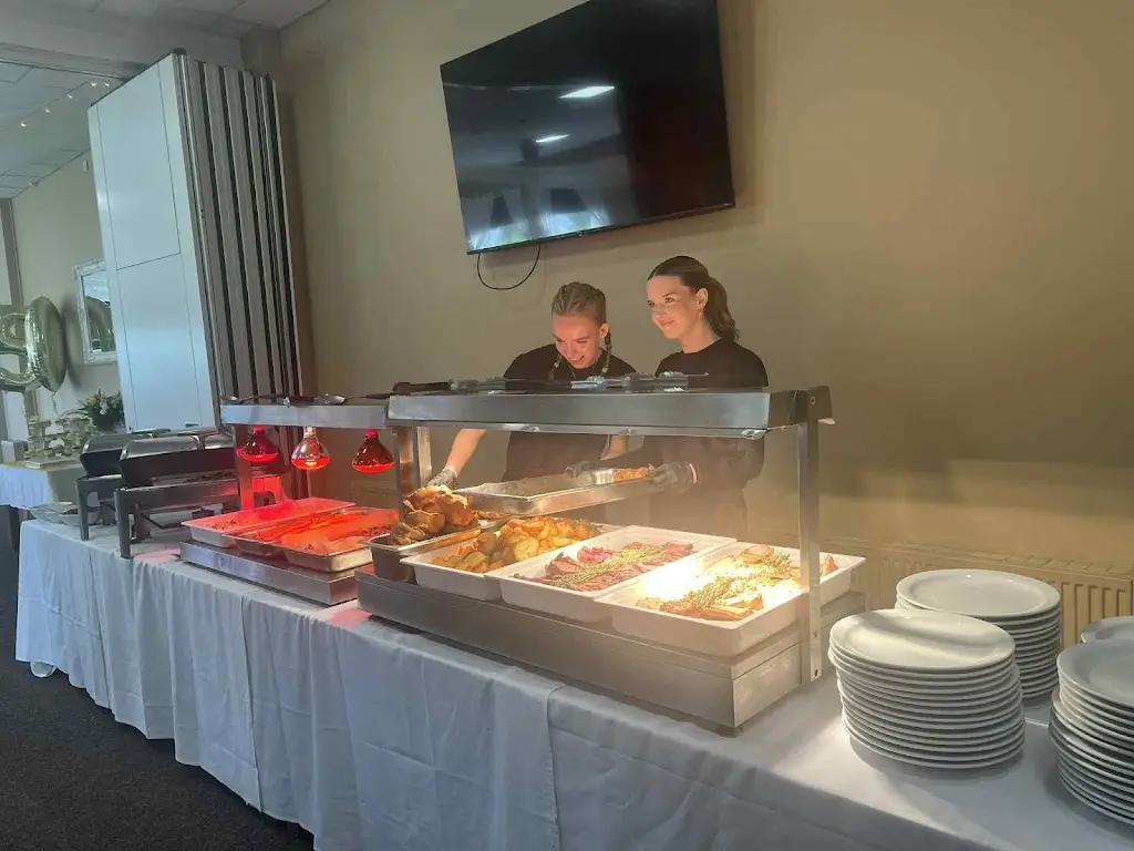 Silverstone Bar & Grill_Silverstone_slider_image_1