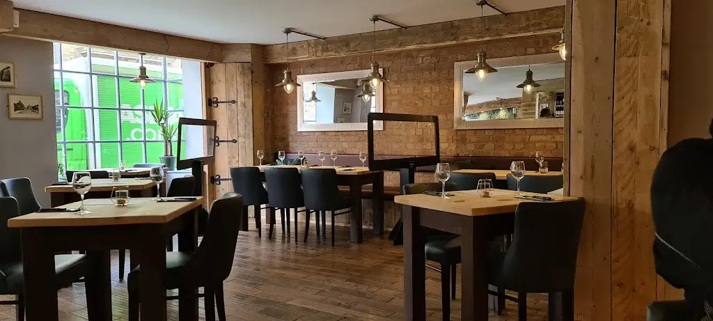 DNA Steak and Grill_Silverstone_slider_image_1