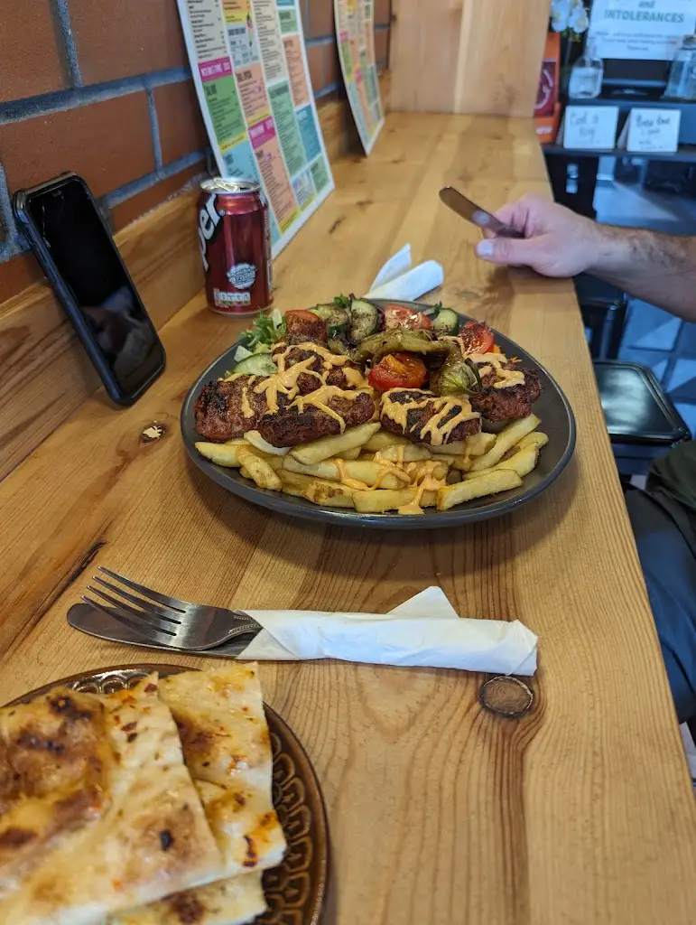 Menu_Mano a Mano Kitchen_Shoreham-by-Sea_imagen_7