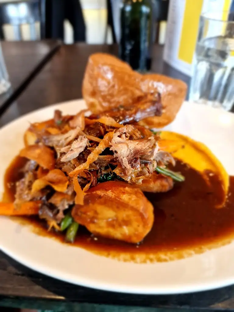 Adrien Ferandji_Brook _Shoreham-by-Sea_review