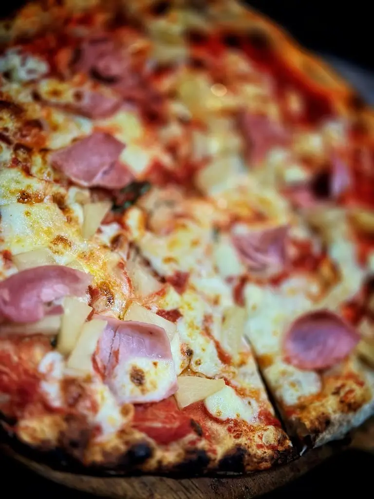 Menu_Tides Pizzeria_Shoreham-by-Sea_image_8