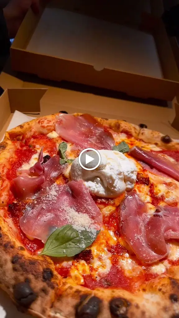 Tides Pizzeria_Shoreham-by-Sea_slider_image_2