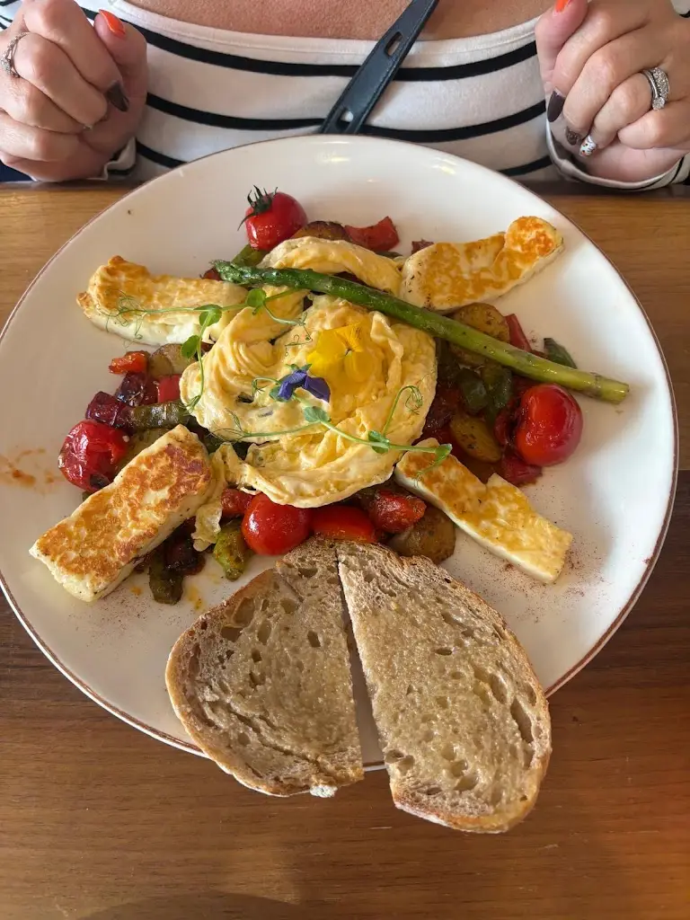 Lisa Bond_Coast Bar Grill_Sidcup_review