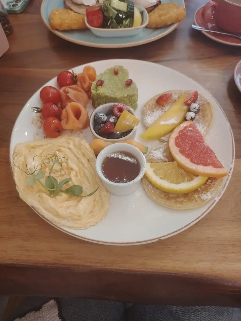 Georgia J_Coast Bar Grill_Sidcup_review