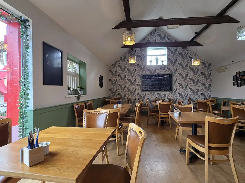 Sails Cafe_Skidby_slider_image_1