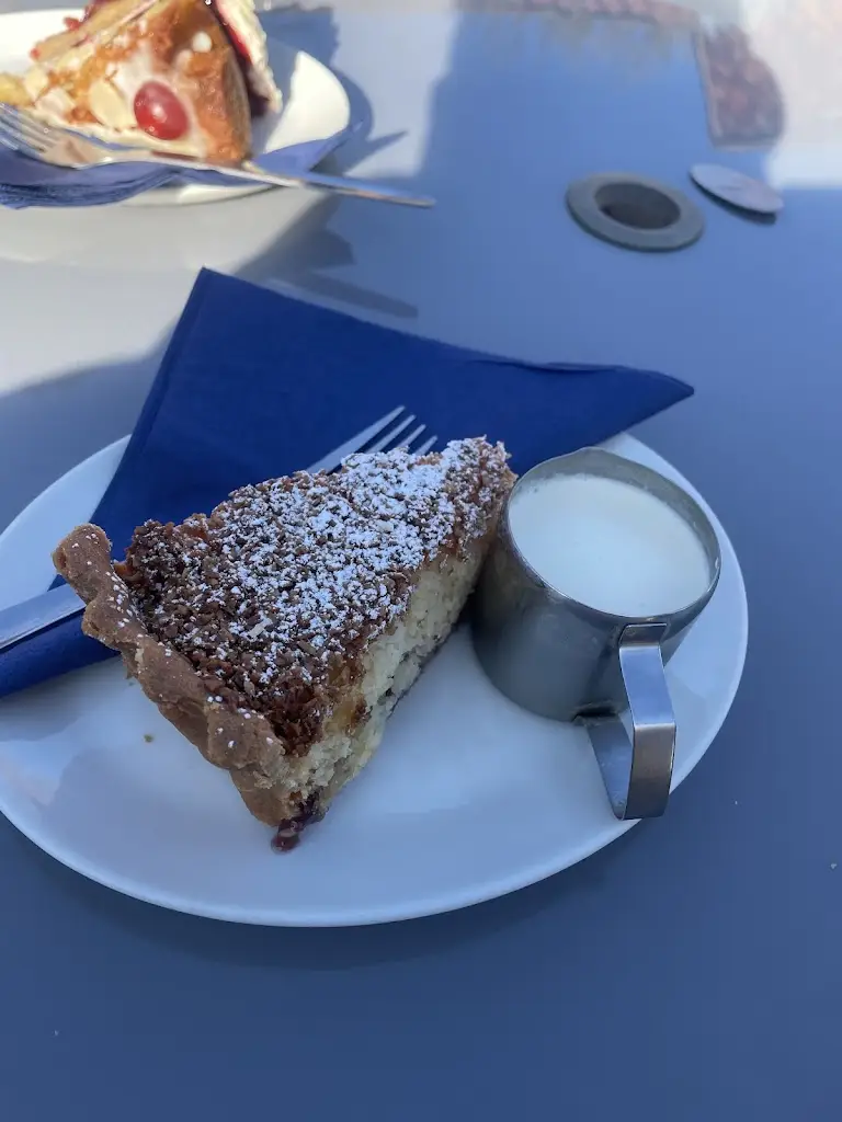 Sails Cafe_Skidby_slider_image_2