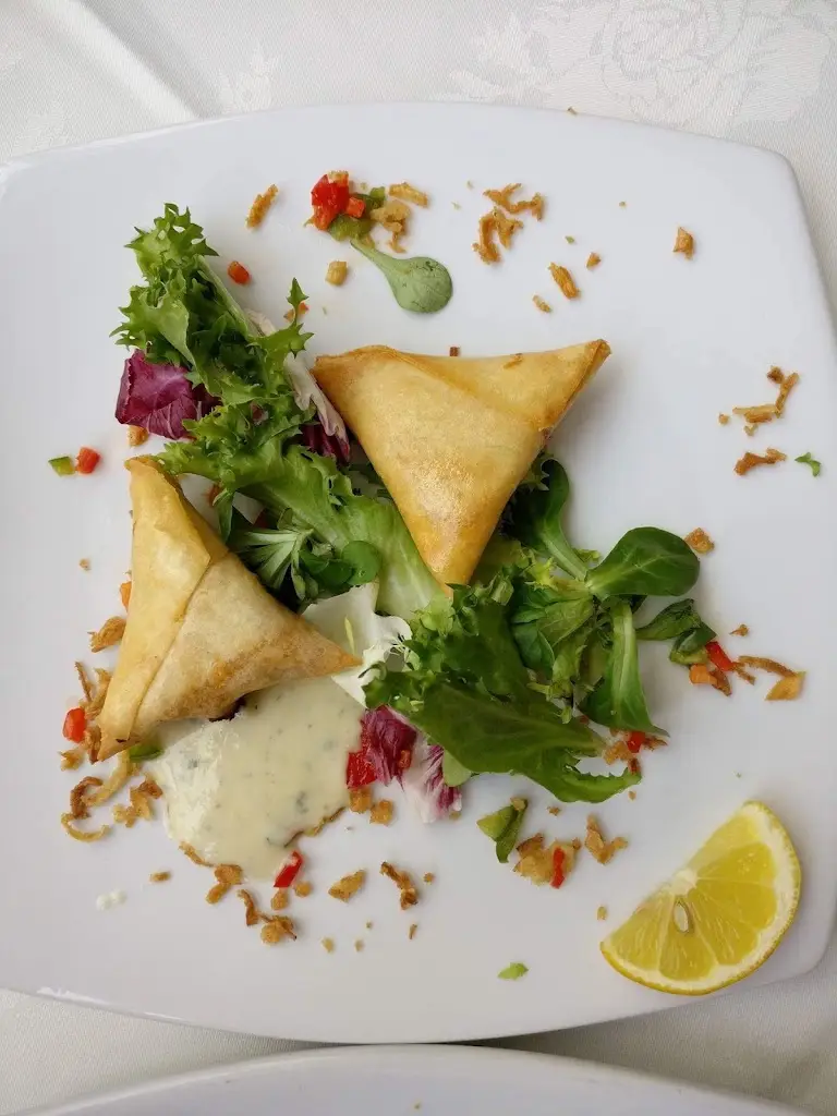 Menu_Jadoo Restaurant And Takeaway_Skelton_image_5