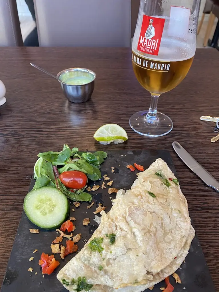 Menu_Jadoo Restaurant And Takeaway_Skelton_image_9